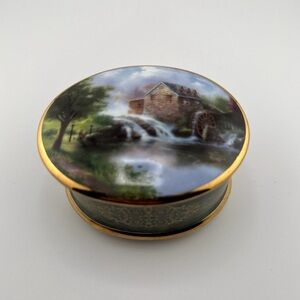 Thomas Kinkade Blessings of Summer Lamplight Village Music Box 4โ A00443 5th